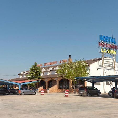 Hotel-Restaurante La Sima Castillo de Garcimuñoz エクステリア 写真