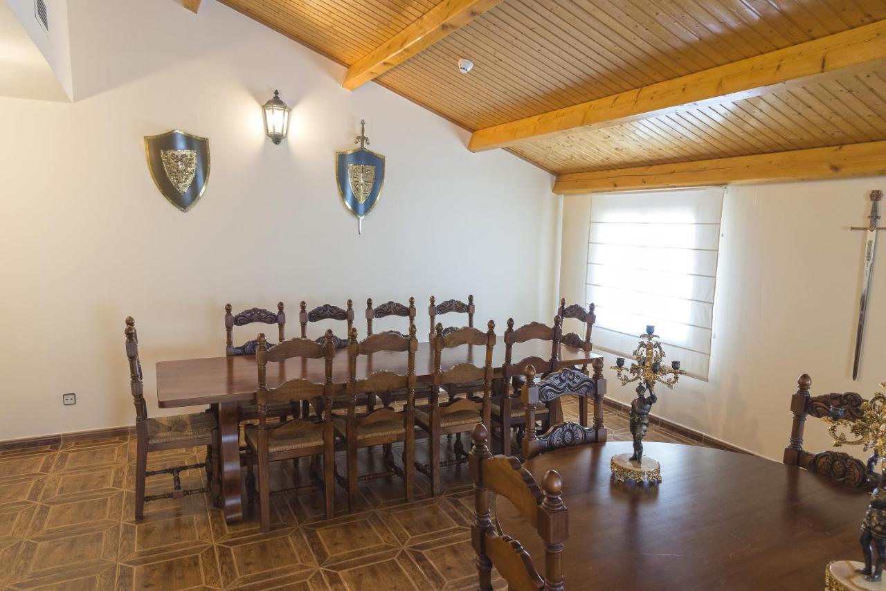 Hotel-Restaurante La Sima Castillo de Garcimuñoz エクステリア 写真